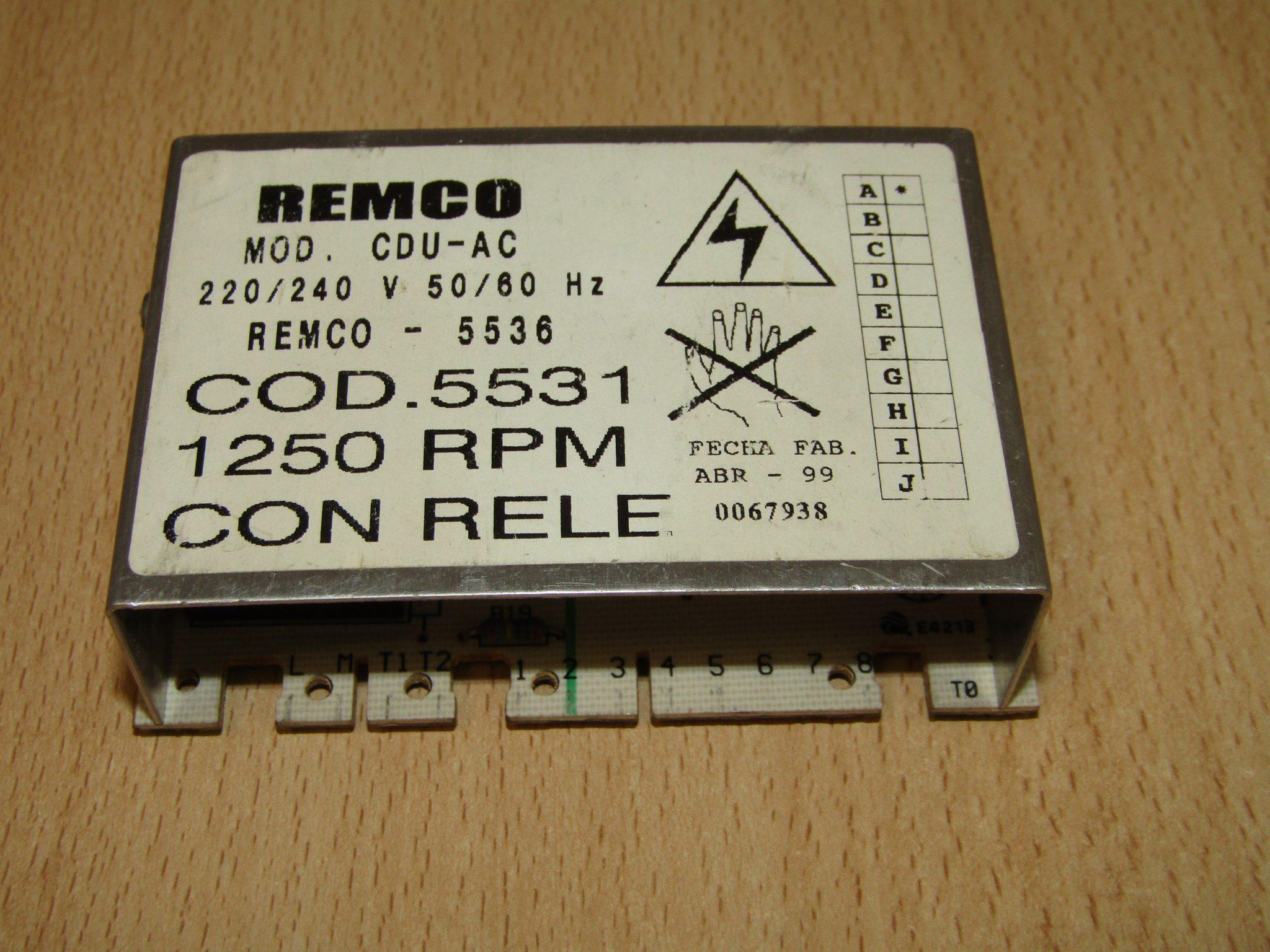 Nadomestna krmilno močnostna elektronika za starejše izvedbe pralnih strojev proizvajalca Ariston in Indesit.